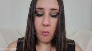 www.myprettyfeet8.com - Chewing Fetish with Maleka thumbnail