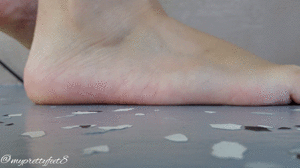www.myprettyfeet8.com - Close Encounters with Feet thumbnail