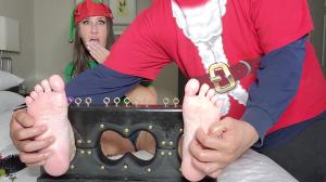 www.myprettyfeet8.com - Elf's Jolly Tickle Punishment thumbnail