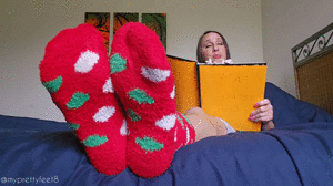 www.myprettyfeet8.com - Indulge in Step-Moms Fuzzy Socks thumbnail